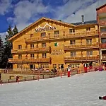 Montana & 4*